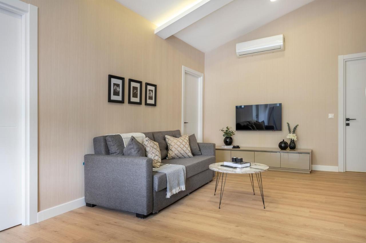 Ciragan Bosphorus Apartment